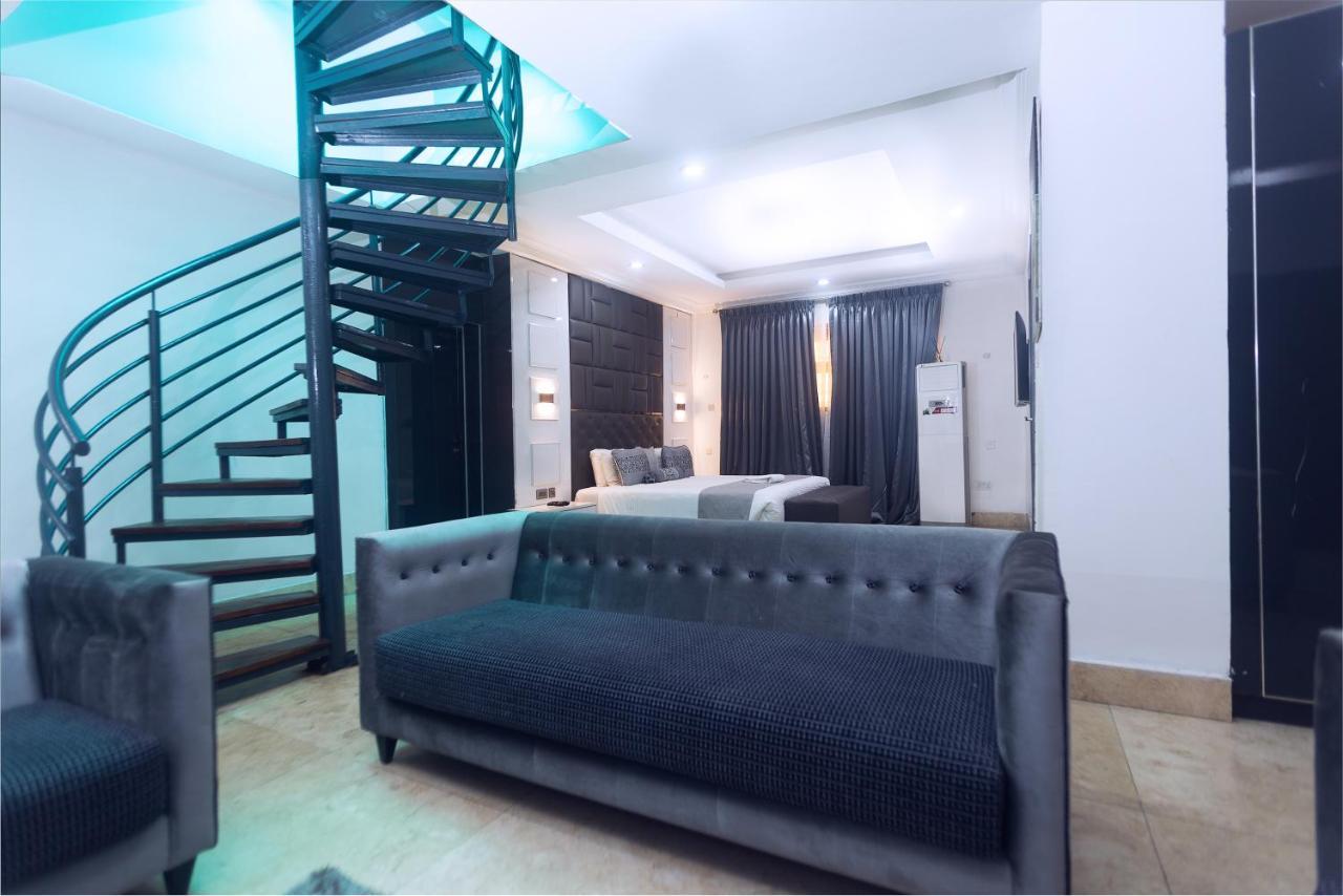 לקי Caesar'S Luxury Hotel מראה חיצוני תמונה