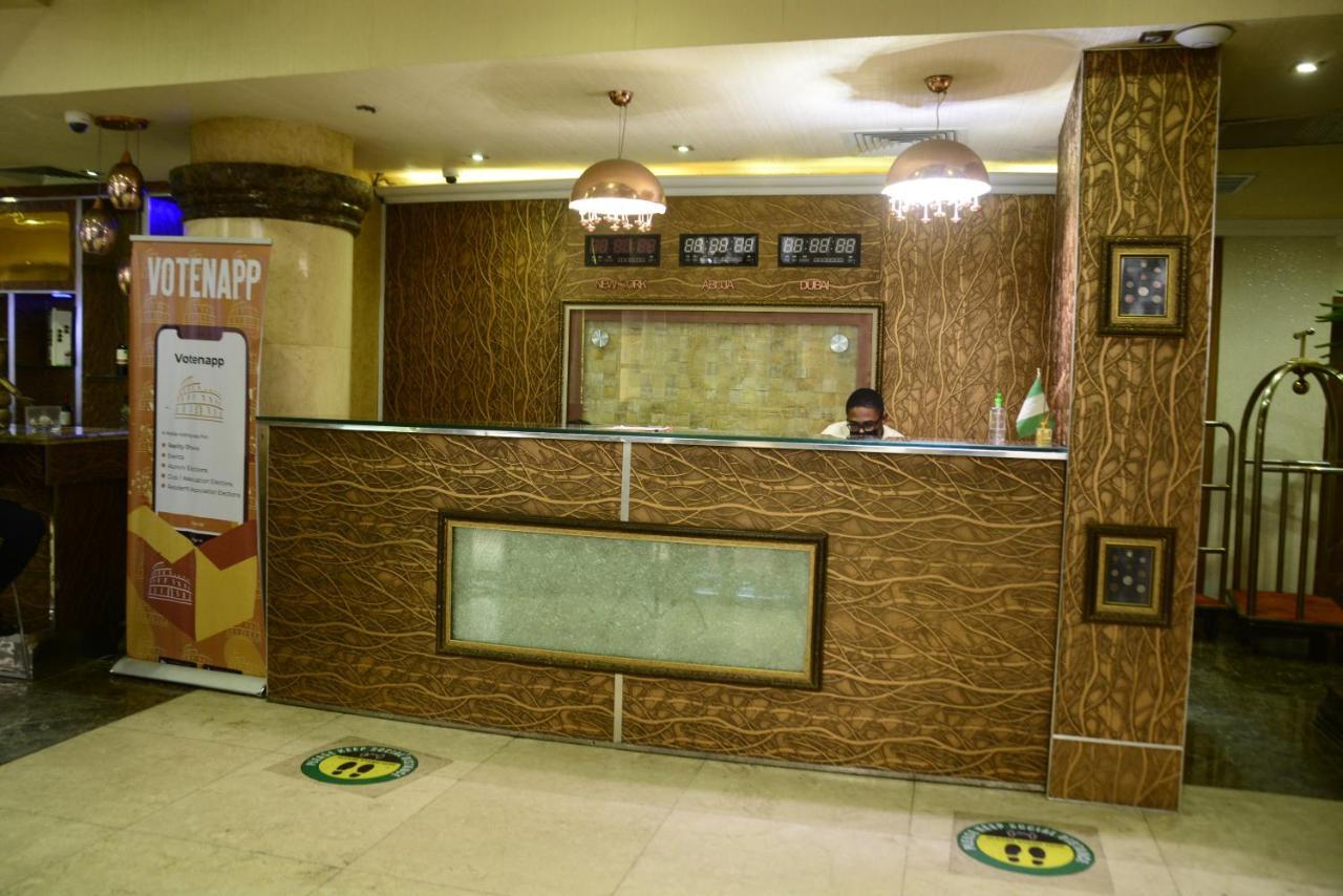 לקי Caesar'S Luxury Hotel מראה חיצוני תמונה
