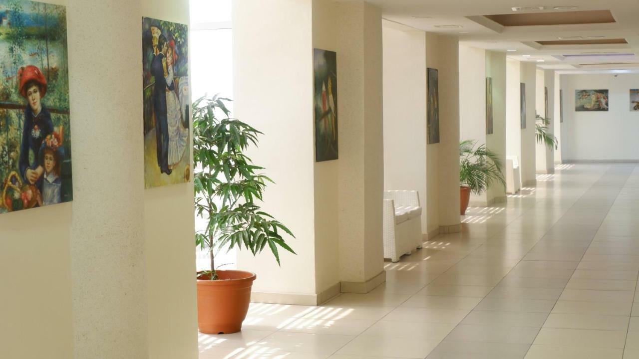לקי Caesar'S Luxury Hotel מראה חיצוני תמונה